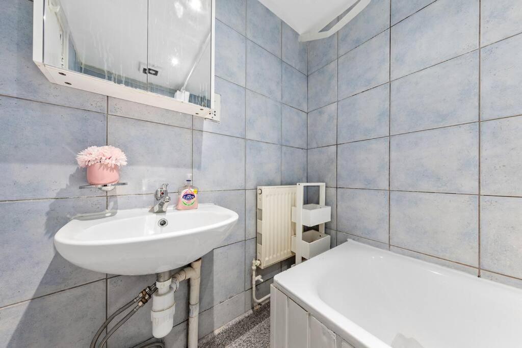 Ferienwohnung 1Br Modern Flat On Edgware Rd Ed3 London Exterior foto